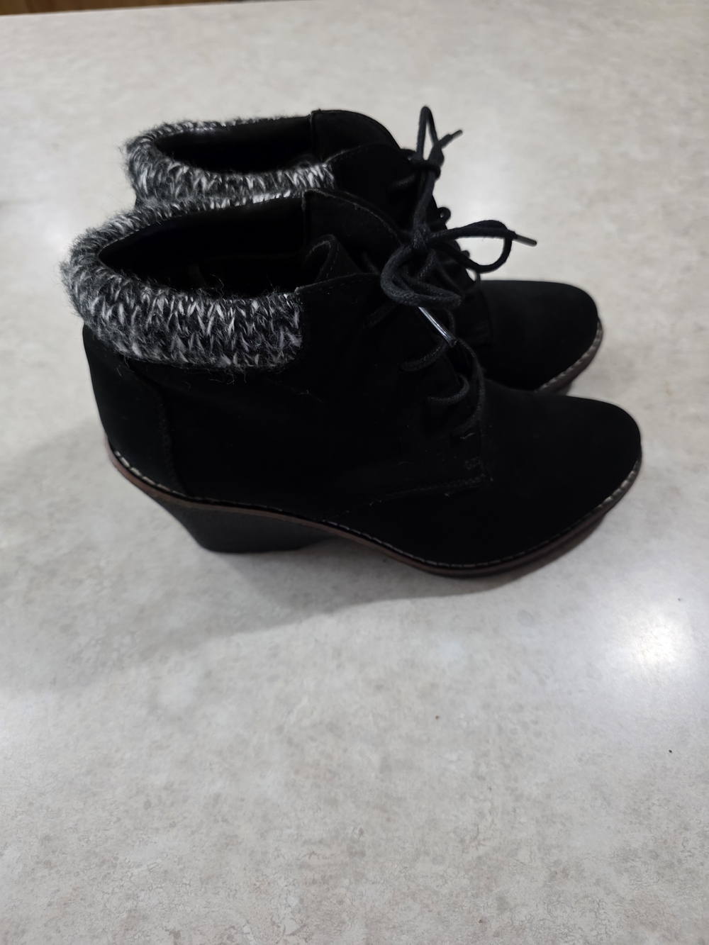 White Mountain Black Lace-Up Ankle Booties with Gray Knit Cuff